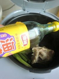 姬松茸山药大骨汤的做法步骤5